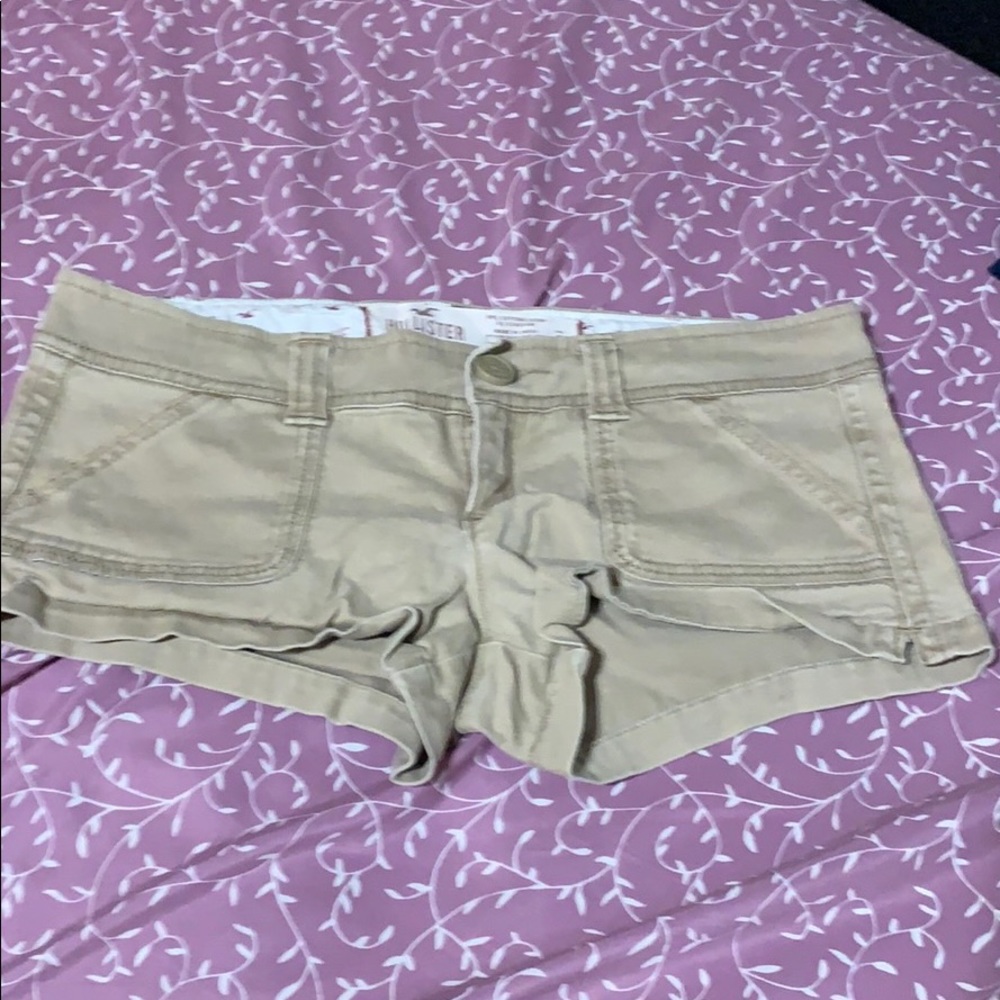 Hollister stretch khaki short shorts NWOT